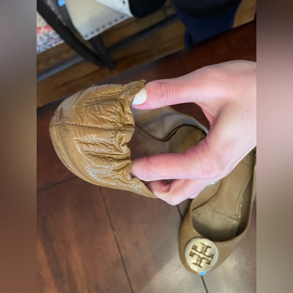 Tan patient leather Tory Burch flats - Picture 10 of 11